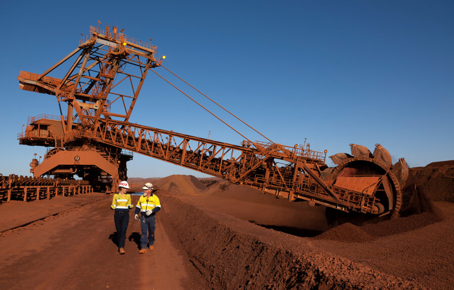 Rio Tinto Iron Ore In the Pilbara region of Western Australia, we own a world-class, integrated network of 18 mines, 4 independent port terminals, a rail network spanning nearly 2,000 kilometres and related infrastructure – all designed to respond rapidly to changes in demand. We are one of the world’s leading producers and exporters of iron ore